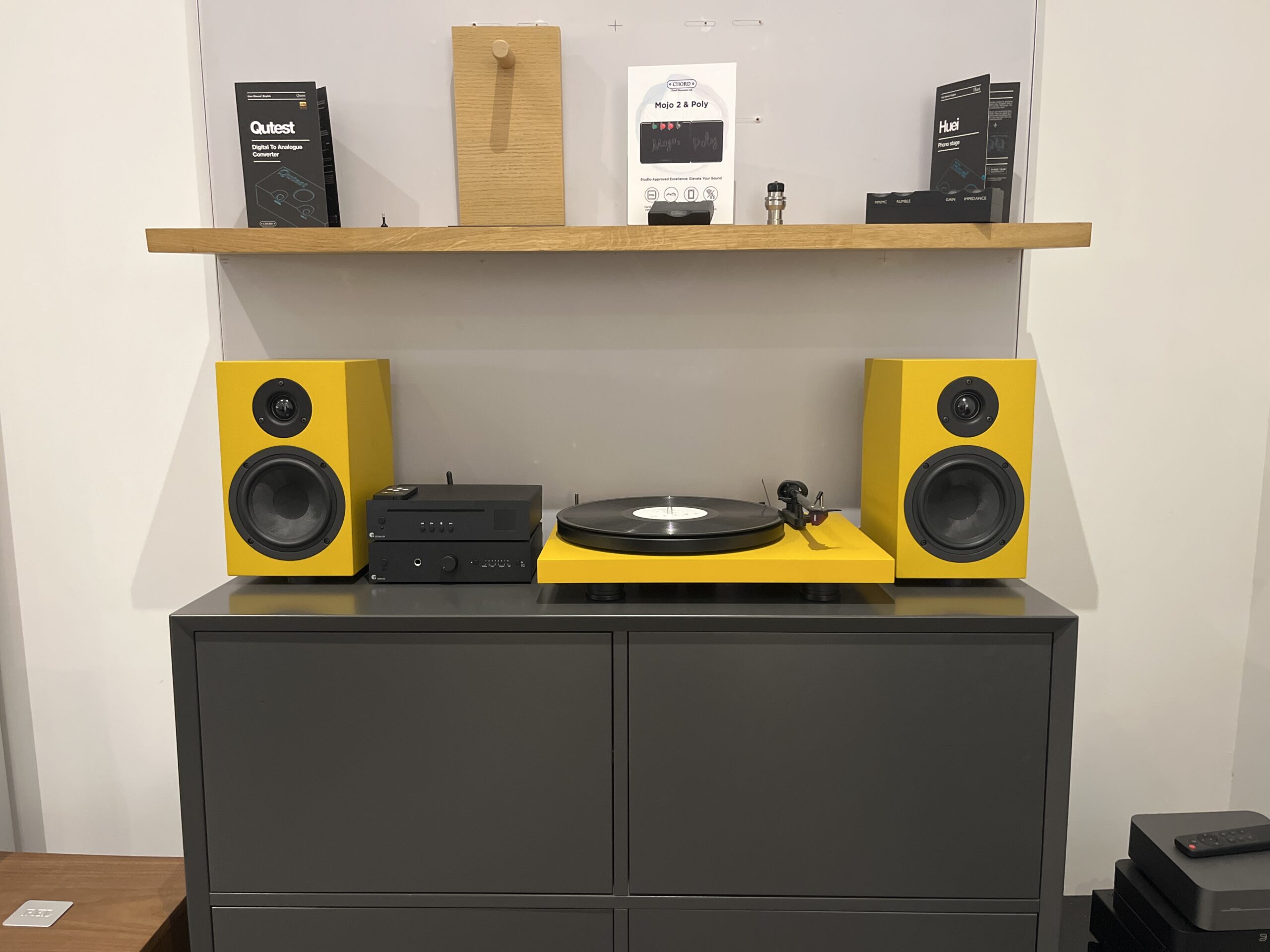 Pro-ject Colourful Audio System Golden Yellow Satin - BOLLOstore